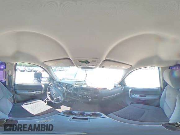 ✅ 2007 Chevrolet Silverado 2500HD 1LT • VIN: 1GCHC23697F559382 • Лот: 69272865. Опубликован ранее на Copart с пробегом 325 683 миль. Бесплатный доступ к архиву аукционных продаж из США и подробный отчёт об истории автомобиля на DreamBid. Изображение 14.