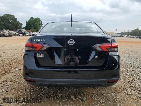 ✅ 2024 Nissan Versa S • VIN: 3N1CN8DV3RL868838 • Lot: 66562925. Wystawiony na Copart z przebiegiem 56 327 mil. Bezpłatny archiwum sprzedaży aukcyjnych z USA i szczegółowy raport historii pojazdu na DreamBid. Zdjęcie 6.