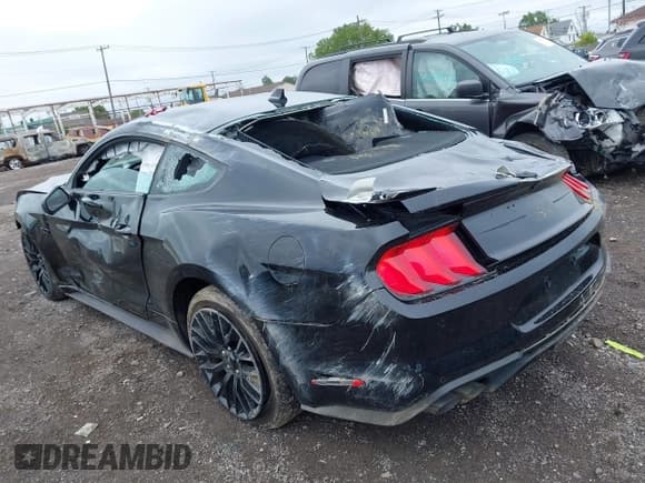 ✅ 2021 Ford Mustang GT • VIN: 1FA6P8CF7M5113656 • Lot: 43024931. Listed on IAAI with 16,200 mi. Free auction sales archive from the USA and detailed vehicle history report at DreamBid. Image 3.
