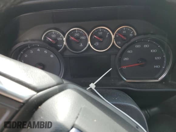 ✅ 2019 Chevrolet Silverado 1500 LT • VIN: 3GCPWCED2KG282201 • Lot: 73458944. Wystawiony na Copart z przebiegiem 78 425 mil. Bezpłatny archiwum sprzedaży aukcyjnych z USA i szczegółowy raport historii pojazdu na DreamBid. Zdjęcie 9.