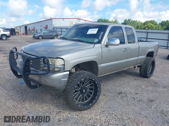 ✅ 2002 GMC Sierra 1500 SLE • VIN: 2GTEC19V221417144 • Лот: 42584603. Опубликован ранее на IAAI с пробегом 137 971 миль. Бесплатный доступ к архиву аукционных продаж из США и подробный отчёт об истории автомобиля на DreamBid. Изображение 2.