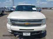 ✅ 2013 Chevrolet Silverado 1500 LTZ • VIN: 3GCPKTE75DG315975 • Lot: 43125191. Wystawiony na IAAI z przebiegiem 211 900 mil. Bezpłatny archiwum sprzedaży aukcyjnych z USA i szczegółowy raport historii pojazdu na DreamBid. Zdjęcie 12.