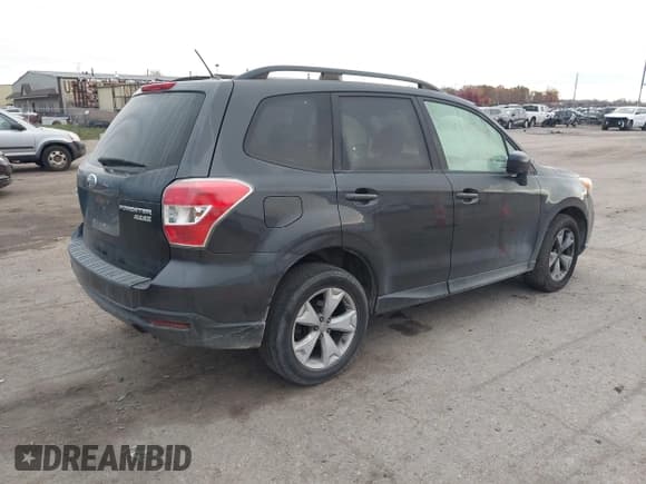 ✅ 2014 Subaru Forester Premium • VIN: JF2SJAEC8EH475338 • Lot: 43453938. Listed on IAAI with 123,138 mi. Free auction sales archive from the USA and detailed vehicle history report at DreamBid. Image 4.