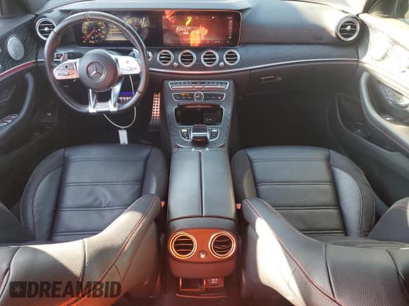 ✅ 2019 Mercedes-Benz E 53 AMG • VIN: WDDZF6BB3KA652797 • Lot: 91052725. Listed on Copart with 45,799 mi. Free auction sales archive from the USA and detailed vehicle history report at DreamBid. Image 8.