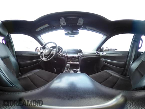 ✅ 2019 Jeep Grand Cherokee Upland • VIN: 1C4RJFAGXKC569846 • Lot: 43416978. Listed on IAAI with 86,782 mi. Free auction sales archive from the USA and detailed vehicle history report at DreamBid. Image 20.