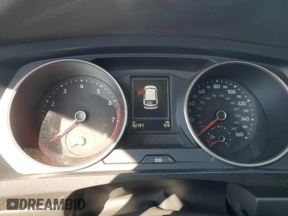 ✅ 2018 Volkswagen Tiguan SEL • VIN: 3VV3B7AXXJM066955 • Лот: 91860475. Опубликован ранее на Copart с пробегом 92 191 миль. Бесплатный доступ к архиву аукционных продаж из США и подробный отчёт об истории автомобиля на DreamBid. Изображение 9.