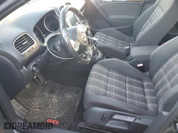 ✅ 2013 Volkswagen Golf GTI Autobahn • VIN: WVWGD7AJ4DW099783 • Лот: 82543345. Опубликован ранее на Copart с пробегом 195 605 миль. Бесплатный доступ к архиву аукционных продаж из США и подробный отчёт об истории автомобиля на DreamBid. Изображение 7.