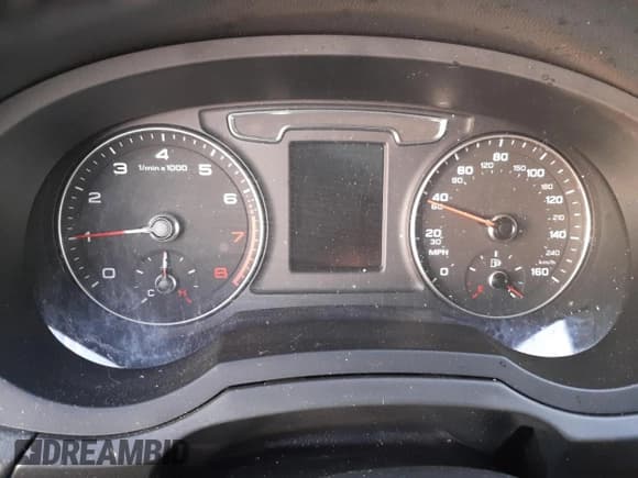 ✅ 2018 Audi Q3 Premium • VIN: WA1BCCFS2JR034913 • Lot: 69165622. Wystawiony na Copart z przebiegiem Nie podano. Bezpłatny archiwum sprzedaży aukcyjnych z USA i szczegółowy raport historii pojazdu na DreamBid. Zdjęcie 9.