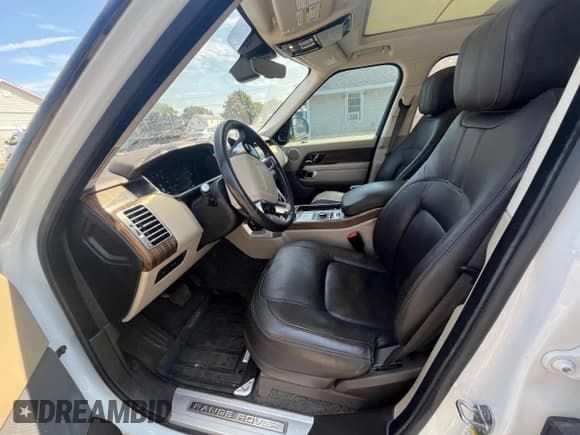 ✅ 2018 Land Rover Range Rover HSE • VIN: SALGS2SV6JA390135 • Лот: 68908895. Опубликован ранее на Copart с пробегом 114 592 миль. Бесплатный доступ к архиву аукционных продаж из США и подробный отчёт об истории автомобиля на DreamBid. Изображение 7.