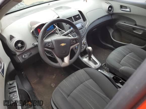 2012 Chevrolet Sonic LT с VIN 1G1JC6SH7C4103682, выставлен на аукционе Copart как лот 66315434 с пробегом 130 708 миль миль и Списание • Salvage title. История ставок и продаж доступна на DreamBid. Изображение 8.