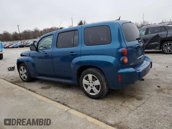 ✅ 2010 Chevrolet HHR LS • VIN: 3GNBAADB7AS567900 • Lot: 82139334. Listed on Copart with 189,017 mi. Free auction sales archive from the USA and detailed vehicle history report at DreamBid. Image 2.