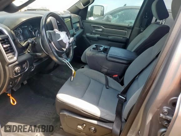 ✅ 2021 Ram 1500 Big Horn • VIN: 1C6RREBT7MN711468 • Lot: 66663665. Wystawiony na Copart z przebiegiem 70 533 mil. Bezpłatny archiwum sprzedaży aukcyjnych z USA i szczegółowy raport historii pojazdu na DreamBid. Zdjęcie 7.