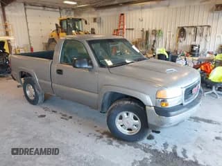 ✅ 2000 GMC Sierra 1500 Work Truck • VIN: 1GTEK14V0YZ317702 • Лот: 41843926. Опубликован ранее на IAAI с пробегом 187 307 миль. Бесплатный доступ к архиву аукционных продаж из США и подробный отчёт об истории автомобиля на DreamBid. Изображение 1.