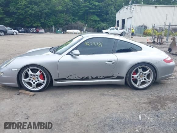 ✅ 2005 Porsche 911 Turbo S • VIN: WP0AB29935S742402 • Лот: 42741181. Опубликован ранее на IAAI с пробегом 139 594 миль. Бесплатный доступ к архиву аукционных продаж из США и подробный отчёт об истории автомобиля на DreamBid. Изображение 14.