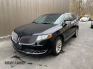 ✅ 2016 Lincoln MKT • VIN: 2LMHJ5NK0GBL00069 • Lot: 46984485. Listed on Copart with 115,725 mi. Free auction sales archive from the USA and detailed vehicle history report at DreamBid. Image 2.