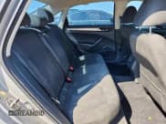 ✅ 2012 Volkswagen Passat S • VIN: 1VWAH7A34CC064749 • Лот: 68156095. Опубликован ранее на Copart с пробегом 177 879 миль. Бесплатный доступ к архиву аукционных продаж из США и подробный отчёт об истории автомобиля на DreamBid. Изображение 10.