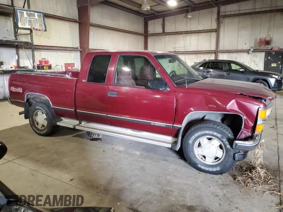 ✅ 1996 Chevrolet Silverado 1500 • VIN: 1GCEK19RXTE243135 • Lot: 89702295. Wystawiony na Copart z przebiegiem 202 839 mil. Bezpłatny archiwum sprzedaży aukcyjnych z USA i szczegółowy raport historii pojazdu na DreamBid. Zdjęcie 4.