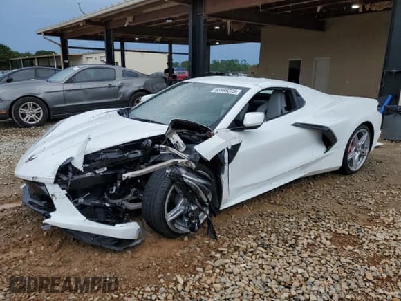 ✅ 2022 Chevrolet Corvette 1LT • VIN: 1G1YA3D42N5101221 • Lot: 60999375. Wystawiony na Copart z przebiegiem 14 033 mil. Bezpłatny archiwum sprzedaży aukcyjnych z USA i szczegółowy raport historii pojazdu na DreamBid. Zdjęcie 1.