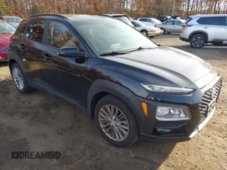 ✅ 2019 Hyundai Kona SEL • VIN: KM8K62AA3KU251564 • Лот: 43622634. Опубликован ранее на IAAI с пробегом 55 196 миль. Бесплатный доступ к архиву аукционных продаж из США и подробный отчёт об истории автомобиля на DreamBid. Изображение 1.