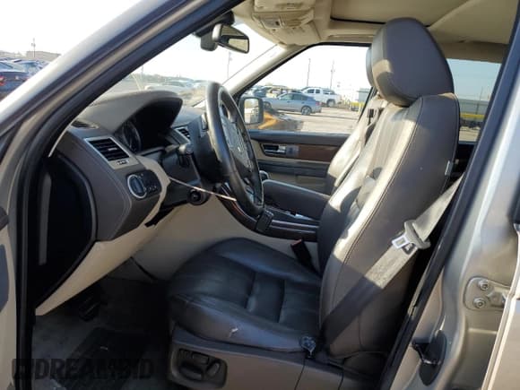 ✅ 2010 Land Rover Range Rover Sport HSE Lux • VIN: SALSK2D4XAA244433 • Lot: 52033615. Wystawiony na Copart z przebiegiem 87 854 mil. Bezpłatny archiwum sprzedaży aukcyjnych z USA i szczegółowy raport historii pojazdu na DreamBid. Zdjęcie 7.