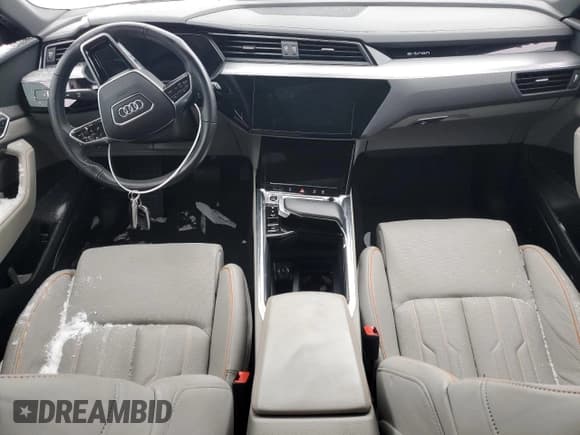 ✅ 2022 Audi e-tron Prestige • VIN: WA1VAAGE5NB039506 • Lot: 83216424. Listed on Copart with Not provided. Free auction sales archive from the USA and detailed vehicle history report at DreamBid. Image 8.