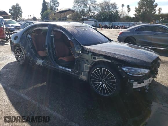 ✅ 2021 Mercedes-Benz S 580 • VIN: W1K6G7GB2MA053102 • Lot: 41927324. Wystawiony na Copart z przebiegiem 7 639 mil. Bezpłatny archiwum sprzedaży aukcyjnych z USA i szczegółowy raport historii pojazdu na DreamBid. Zdjęcie 4.