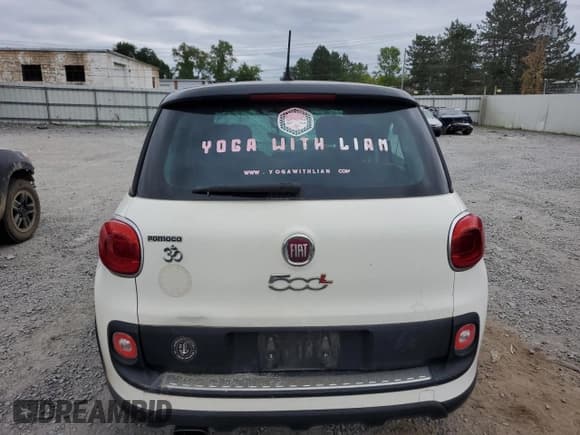 ✅ 2015 FIAT 500L Urbana Trekking • VIN: ZFBCFADH1FZ032934 • Lot: 69152844. Listed on Copart with Not provided. Free auction sales archive from the USA and detailed vehicle history report at DreamBid. Image 6.