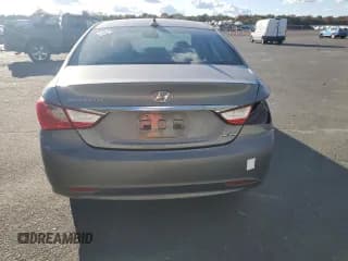 ✅ 2011 Hyundai Sonata SE • VIN: 5NPEC4AC4BH237979 • Lot: 75656514. Listed on Copart with 103,435 mi. Free auction sales archive from the USA and detailed vehicle history report at DreamBid. Image 6.