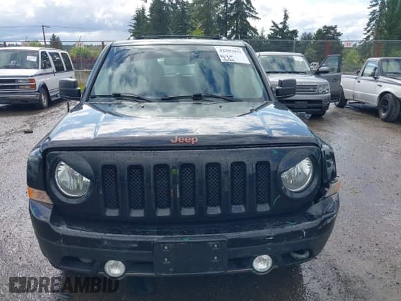 ✅ 2016 Jeep Patriot Sport • VIN: 1C4NJRBB5GD709029 • Lot: 42303032. Wystawiony na IAAI z przebiegiem 73 549 mil. Bezpłatny archiwum sprzedaży aukcyjnych z USA i szczegółowy raport historii pojazdu na DreamBid. Zdjęcie 12.