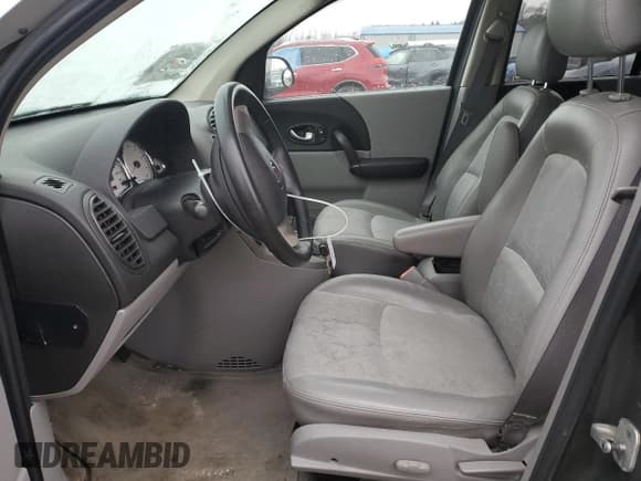 ✅ 2004 Saturn VUE V6 • VIN: 5GZCZ63404S820771 • Lot: 44318445. Wystawiony na Copart z przebiegiem 111 208 mil. Bezpłatny archiwum sprzedaży aukcyjnych z USA i szczegółowy raport historii pojazdu na DreamBid. Zdjęcie 7.