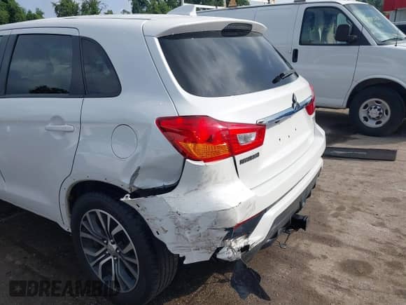 2018 Mitsubishi Outlander ES с VIN JA4AR3AU6JU022232, выставлен на аукционе IAAI как лот 42709349 с пробегом 55 420 миль миль и . История ставок и продаж доступна на DreamBid. Изображение 6.