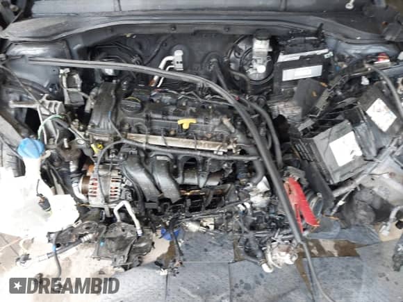 ✅ 2018 Hyundai Elantra SE • VIN: 5NPD74LF7JH376428 • Lot: 43406576. Listed on IAAI with 117,577 mi miles. Access the free auction sales archive from the USA and view a detailed vehicle history report at DreamBid. Image 10.