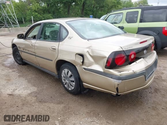 ✅ 2004 Chevrolet Impala • VIN: 2G1WF52E549274250 • Lot: 42669099. Listed on IAAI with 181,766 mi. Free auction sales archive from the USA and detailed vehicle history report at DreamBid. Image 3.