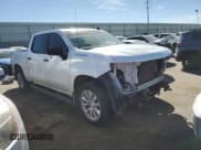 ✅ 2019 Chevrolet Silverado 1500 Custom • VIN: 1GCPYBEH0KZ370607 • Lot: 46802605. Wystawiony na Copart z przebiegiem 112 881 mil. Bezpłatny archiwum sprzedaży aukcyjnych z USA i szczegółowy raport historii pojazdu na DreamBid. Zdjęcie 4.