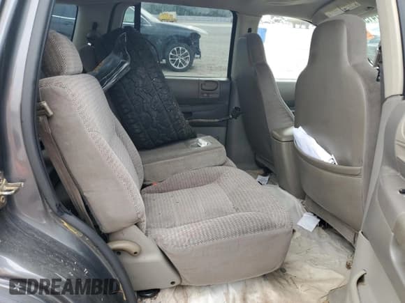 ✅ 2003 Dodge Durango Sport • VIN: 1D4HR38N13F619415 • Лот: 82314155. Опубликован ранее на Copart с пробегом 284 295 миль. Бесплатный доступ к архиву аукционных продаж из США и подробный отчёт об истории автомобиля на DreamBid. Изображение 10.