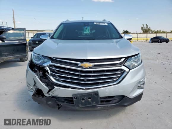 ✅ 2020 Chevrolet Equinox Premier • VIN: 2GNAXNEV4L6163187 • Lot: 81802995. Wystawiony na Copart z przebiegiem 57 892 mil. Bezpłatny archiwum sprzedaży aukcyjnych z USA i szczegółowy raport historii pojazdu na DreamBid. Zdjęcie 5.