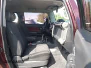 ✅ 2007 Toyota FJ Cruiser • VIN: JTEBU11F170003517 • Лот: 42981636. Опубликован ранее на IAAI с пробегом 169 928 миль. Бесплатный доступ к архиву аукционных продаж из США и подробный отчёт об истории автомобиля на DreamBid. Изображение 5.