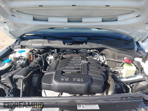 ✅ 2017 Volkswagen Touareg Wolfsburg Edition • VIN: WVGRF7BP7HD001784 • Lot: 43358059. Listed on IAAI with 87,962 mi. Free auction sales archive from the USA and detailed vehicle history report at DreamBid. Image 10.