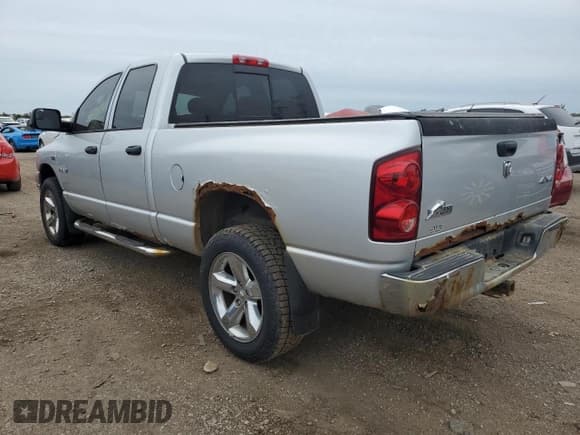 ✅ 2008 Dodge 1500 SLT • VIN: 1D7HU18248S586601 • Лот: 71873704. Опубликован ранее на Copart с пробегом 228 771 миль. Бесплатный доступ к архиву аукционных продаж из США и подробный отчёт об истории автомобиля на DreamBid. Изображение 2.