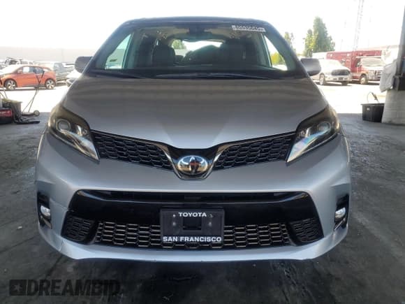 ✅ 2020 Toyota Sienna SE • VIN: 5TDXZ3DC3LS087193 • Lot: 65535045. Listed on Copart with 45,656 mi. Free auction sales archive from the USA and detailed vehicle history report at DreamBid. Image 5.