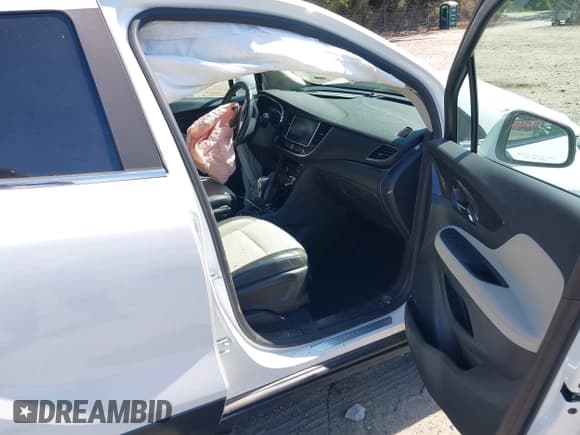 ✅ 2019 Buick Encore Preferred • VIN: KL4CJASB3KB737886 • Лот: 43365320. Опубликован ранее на IAAI с пробегом 77 627 миль. Бесплатный доступ к архиву аукционных продаж из США и подробный отчёт об истории автомобиля на DreamBid. Изображение 5.