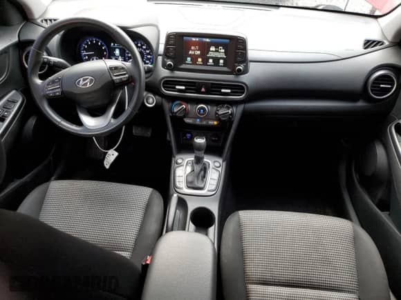 2020 Hyundai Kona SEL with VIN KM8K2CAA0LU408745, listed as a Copart auction lot 81435945 with 82,350 mi miles and Salvage title. Bid and sale history available at DreamBid. Image 8.