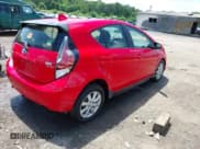 ✅ 2017 Toyota Prius One • VIN: JTDKDTB30H1592558 • Lot: 42652936. Wystawiony na IAAI z przebiegiem 147 696 mil. Bezpłatny archiwum sprzedaży aukcyjnych z USA i szczegółowy raport historii pojazdu na DreamBid. Zdjęcie 4.