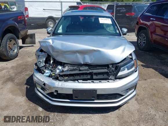 ✅ 2016 Volkswagen Jetta GLI SE • VIN: 3VW4T7AJ5GM227388 • Lot: 39520875. Wystawiony na IAAI z przebiegiem 71 008 mil. Bezpłatny archiwum sprzedaży aukcyjnych z USA i szczegółowy raport historii pojazdu na DreamBid. Zdjęcie 12.