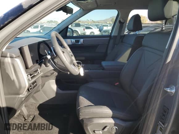 2025 Hyundai Santa Fe SEL с VIN 5NMP2DGL3SH080025, выставлен на аукционе Copart как лот 41825735 с пробегом 792 миль миль и Списание • Salvage title. История ставок и продаж доступна на DreamBid. Изображение 7.