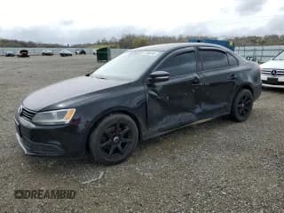 ✅ 2011 Volkswagen Jetta SE • VIN: 3VWBX7AJ4BM394068 • Lot: 47985244. Listed on Copart with 262,184 mi. Free auction sales archive from the USA and detailed vehicle history report at DreamBid. Image 1.