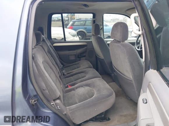 ✅ 2003 Ford Explorer XLT • VIN: 1FMZU73K13UA15746 • Lot: 42234311. Listed on IAAI with 218,105 mi. Free auction sales archive from the USA and detailed vehicle history report at DreamBid. Image 8.