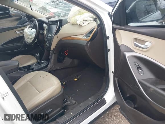 ✅ 2014 Hyundai Santa Fe • VIN: 5XYZU3LA0EG219902 • Лот: 41955323. Опубликован ранее на IAAI с пробегом 125 278 миль. Бесплатный доступ к архиву аукционных продаж из США и подробный отчёт об истории автомобиля на DreamBid. Изображение 5.