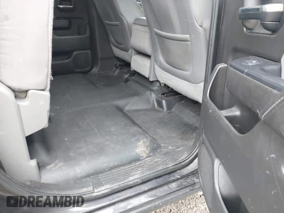 ✅ 2015 Chevrolet Silverado 1500 Work Truck • VIN: 3GCUKPEC7FG417160 • Lot: 43557144. Listed on IAAI with 151,779 mi. Free auction sales archive from the USA and detailed vehicle history report at DreamBid. Image 8.