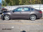 ✅ 2015 Nissan Altima S • VIN: 1N4AL3AP2FN922683 • Lot: 43446017. Wystawiony na IAAI z przebiegiem 205 853 mil. Bezpłatny archiwum sprzedaży aukcyjnych z USA i szczegółowy raport historii pojazdu na DreamBid. Zdjęcie 14.